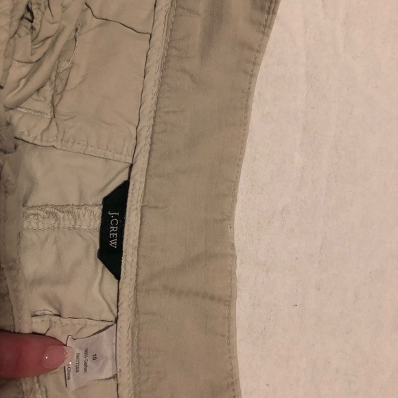 Women's khaki short - Picture 3 of 3